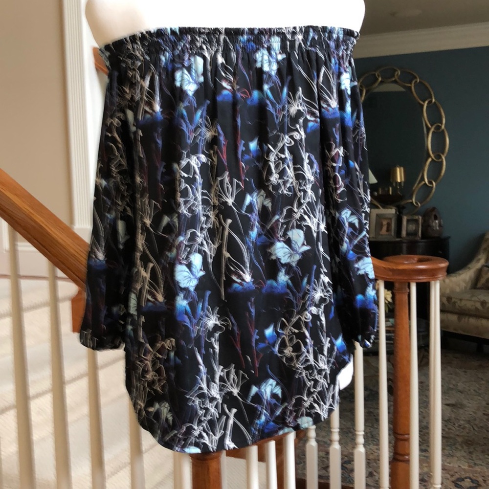 ✨HP✨ Michael Stars Off Shoulder Printed Top Small - Picture 3 of 8